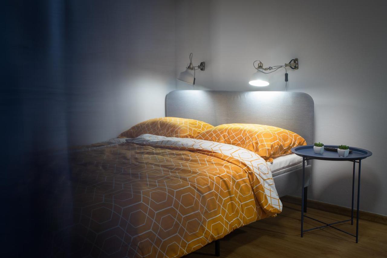 A Charming Little Flat Just Above Szechenyi Square Apartment Pecs Bagian luar foto